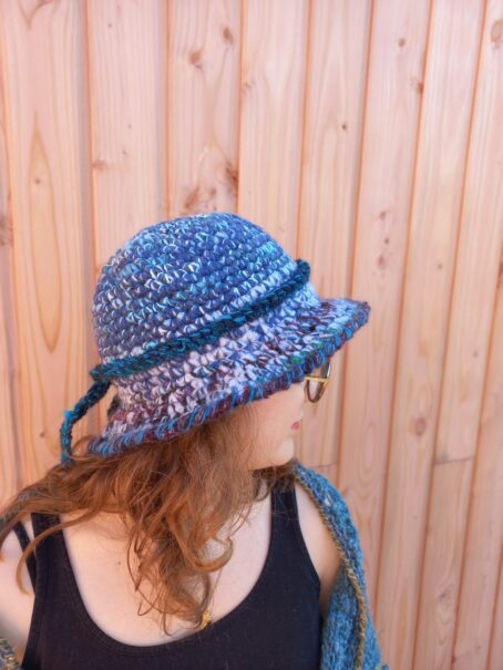 chapeau bob d hiver crocheté main laines aquareve