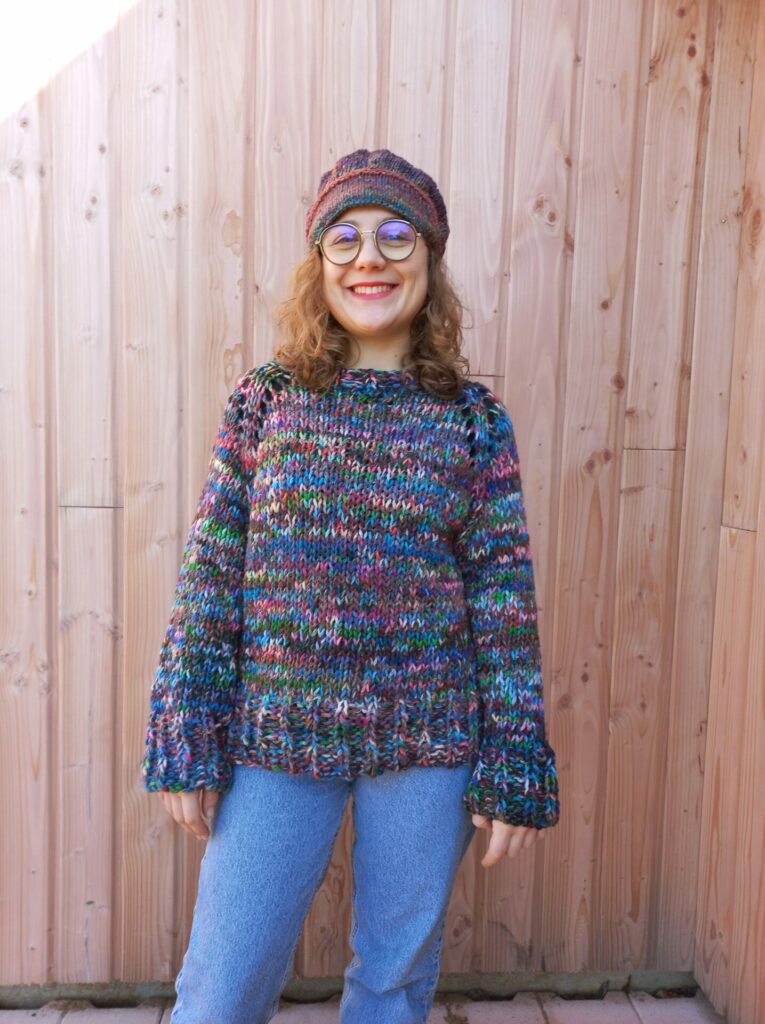 pull vitaminé et casquette cyochin laines aquarêve
